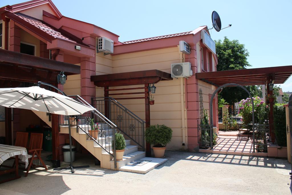 Apartments Dragovic Nikšić Dış mekan fotoğraf